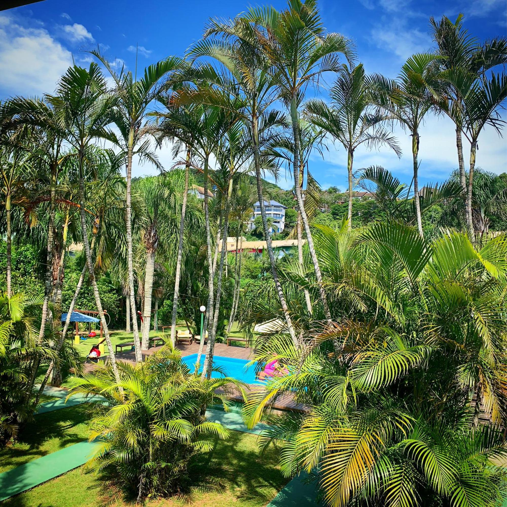 ホテル Pousada Em Bombinhas Jardin Flamingo エクステリア 写真